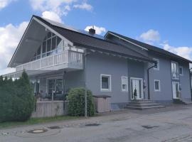 Ferienwohnung Neuerer, hotel with parking in Riedlhütte