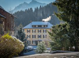 Hotel Les Aravis, отель в городе Сен-Жан-де-Сикст