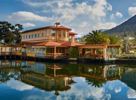 Hosteria Cabañas Del Lago, готель у місті Отавало