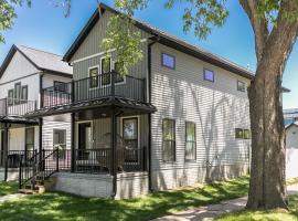 Burnett Cottage - OG, hotel v destinaci Cedar Rapids