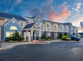 Microtel Inn & Suites by Wyndham Burlington