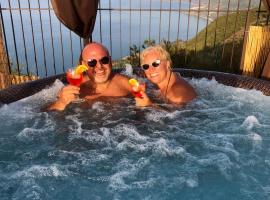 B&B Roomantic & Piscina Idromassaggio, hotel v destinaci Cefalù