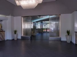 Kristall Palace Hotel, hotel v destinaci Atena Lucana