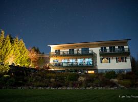 Coppertoppe Inn & Retreat Center, hotel with parking in Hebron