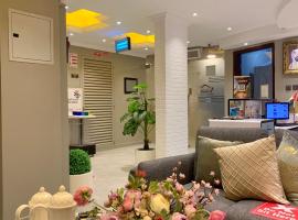 Al Rawdha Hotel Apartments, serviced apartment in Sharjah