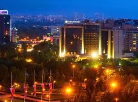 InterContinental Almaty, an IHG Hotel, hotell sihtkohas Almatõ huviväärsuse Kazakhstan Independence Monument lähedal