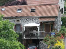 gîte de Véreuges, hotel dicht bij: Crozatier Museum, Saint-Julien-des-Chazes