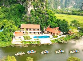 HoangLong Riverside Homestay, hotel near Bai Dinh Temple, Hanoi