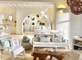 Erato Hotel Mykonos, h&ocirc;tel &agrave; Ornos