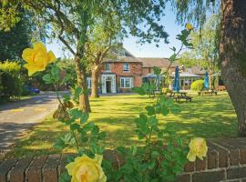 Marsh Farm Hotel, hótel í Royal Wootton Bassett