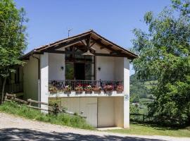 CASA RURAL TOKI ONA, hotel di Valcarlos