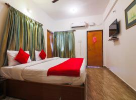 Fullmoon beach place, hotel in Candolim
