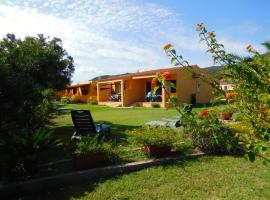 Residence La Pineta, serviced apartment in Budoni