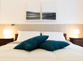 Fox House BnB, hotel v destinaci LʼAquila