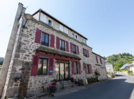 La Belle Arverne, hotel cerca de Puy du Rocher 1, Albepierre-Bredons