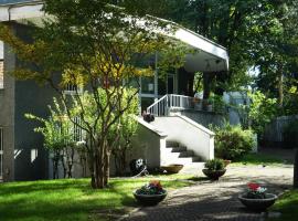 Hi! Ostello Milano, khách sạn ở Milano