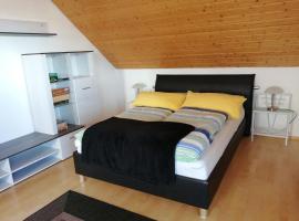 Schöne Wohnung in Deggendorf für 1 bis 5 Personen, apartman u gradu 'Deggendorf'