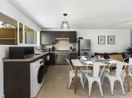 Suite Estilo y Ubicación 150MB Home Office Zaragoza El Prado C13