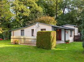 Schönes Ferienhaus in Biendorf mit Garten، فندق في Körchow