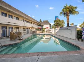 Motel 6-Fairfield, CA - North, hotel v destinaci Fairfield