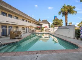 Motel 6-Fairfield, CA - North, hotel in Fairfield