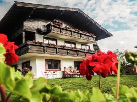 Au Pension, hotel v destinaci Söll