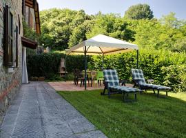 3 bedrooms house with furnished terrace and wifi at Castelnuovo di Garfagnana, hotel Castelnuovo di Garfagnanában