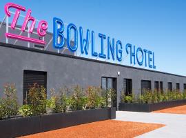 The Bowling Hotel, hotel v destinaci Grens