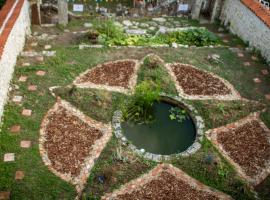 La Belle Etoile, hotel near Saintes Golf, Saintes