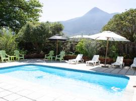 Andelomi Forest Lodge, hotel in Stormsrivier
