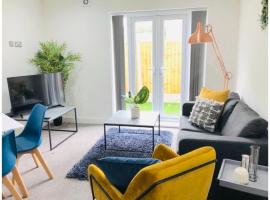 1 & 2 Bedroom Shield House Apartments Sheffield Centre by Belvilla, apartment in Sheffield