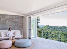 The Retreat Costa Rica - Wellness Resort & Spa، فندق في أتيناس