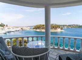 ClubOrsa Ourania's Mansion, guest house in Skiathos Town