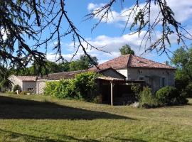 Domaine de Séguéla, Ferienunterkunft in Fargues