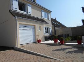 Gîte de Eric et Rose, ξενοδοχείο σε Bernières-sur-Mer