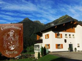Gästehaus Laurin, hotel poblíž významného místa Silvretta Montafon, Sankt Gallenkirch