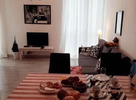 Hollywood Apartament Kosciuszki, hotel cerca de Calle Piotrkowska, Lodz