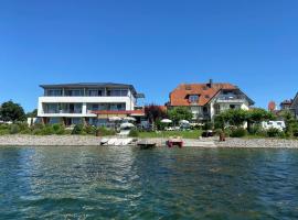 Strandhaus Eberle – hotel w mieście Immenstaad am Bodensee
