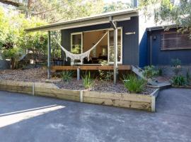 Boathouse 1 Hyams Beach, holiday home in Hyams Beach