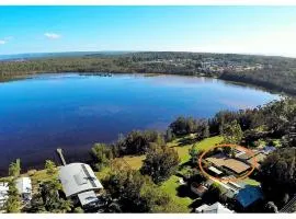 Lakehouse at Erowal Bay