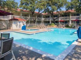 Motel 6-Addison, TX - Dallas, hôtel à Addison