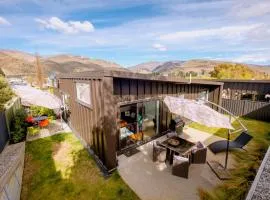 Kawerau River Retreat - Cromwell Holiday Home