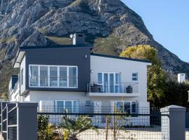 Whale Coast Ocean Villa, bed and breakfast en Hermanus