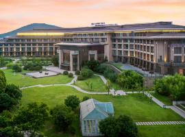 Crowne Plaza Xuzhou Dalong Lake, an IHG Hotel, hotel em Xuzhou