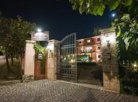The Belgrade Hills Rooms and Suites