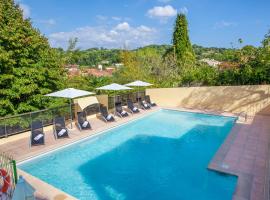 Le Club Mougins, готель у місті Мужен