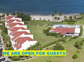 Club St. Croix Beach and Tennis Resort, hotel v Christianstedu