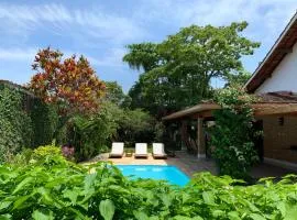 Casa com piscina em Ubatuba-Itaguá