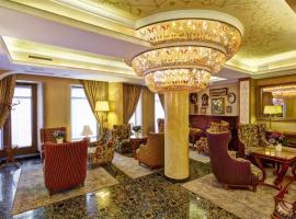 Swiss Hotel, hotel em Lviv