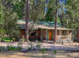 57 The Williams Cabin, cottage a Wawona